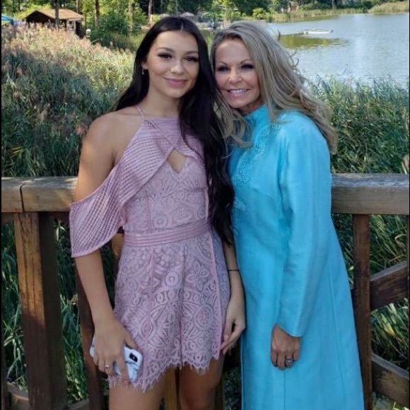 Meet your Posher, Dana & Canion - Picture 6 of 8